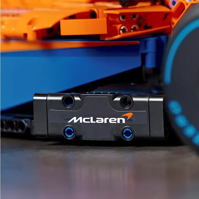 Конструктор LEGO Technic Гоночний автомобіль McLaren Formula 1, 1434 деталей (42141) - фото 5