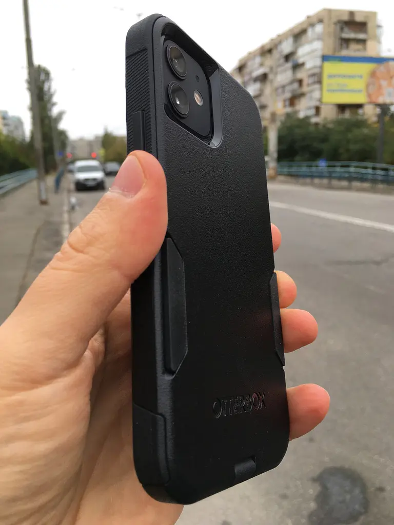 Чохол подвійний протиударний OtterBox Commuter Series для iPhone 12 Pro Max (6.7") Black - фото 8