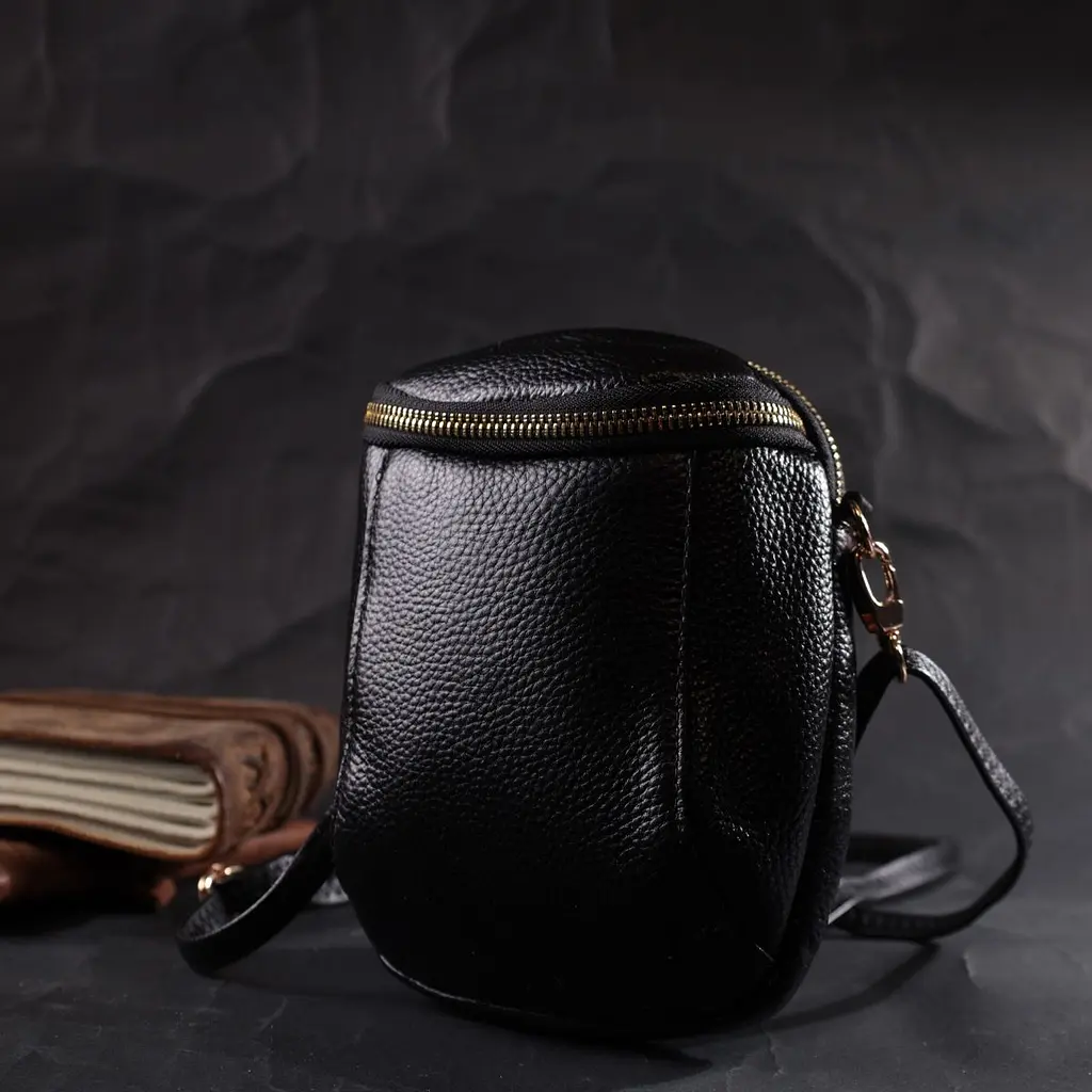 Невелика сумка цікавого формату із м'якої натуральної шкіри Vintage 22338 чорна - фото 8