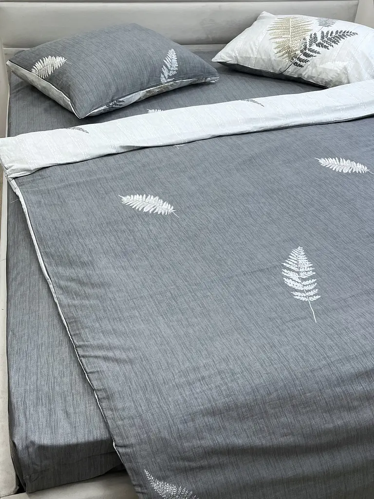 Простирадло без резинки Ecotton Євро 220х240 см із сатину сірого кольору (25356) - фото 2