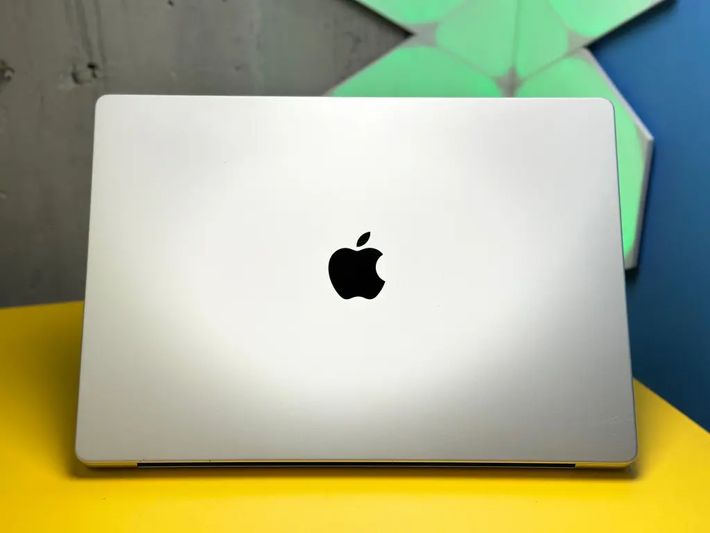 Ноутбук Apple MacBook Pro 16'' M1 Pro 16GB/1TB Silver 2021 MK1F3 [9547] Б/У [141345] - фото 5