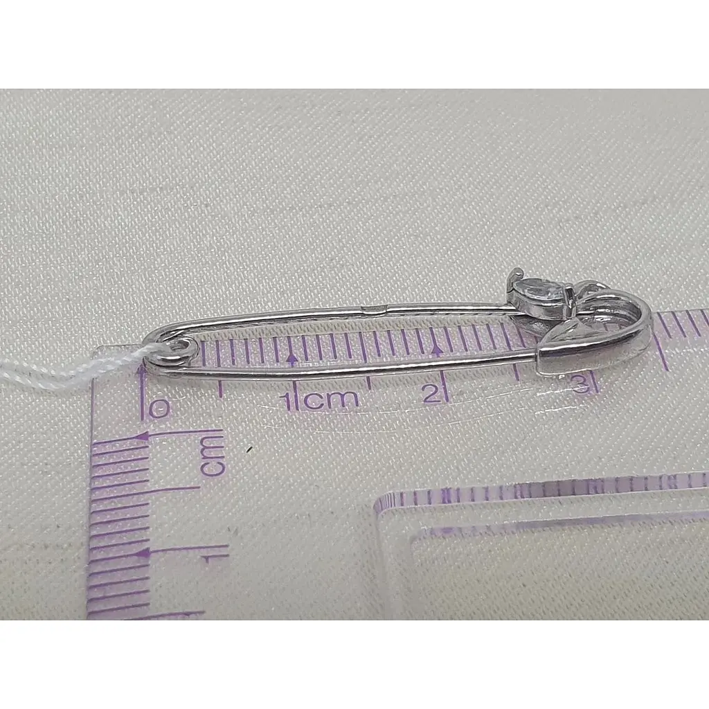 Серебряная брошь-булавка Ювелир Стандарт с фианитами. 3333-4 - фото 3