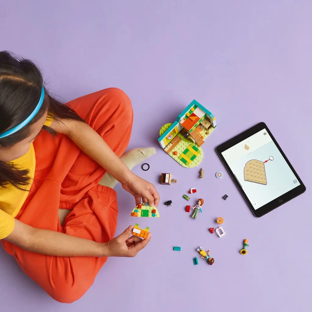 Конструктор LEGO Friends Комната Отом 222 детали (42646) - фото 6