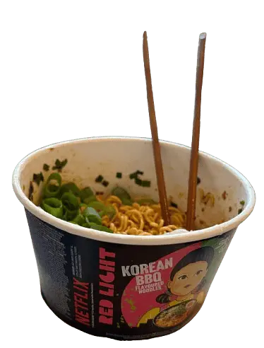 Локшина Squid Game Ramen BBQ Korean Noodles Гра в Кальмара 105г - фото 5