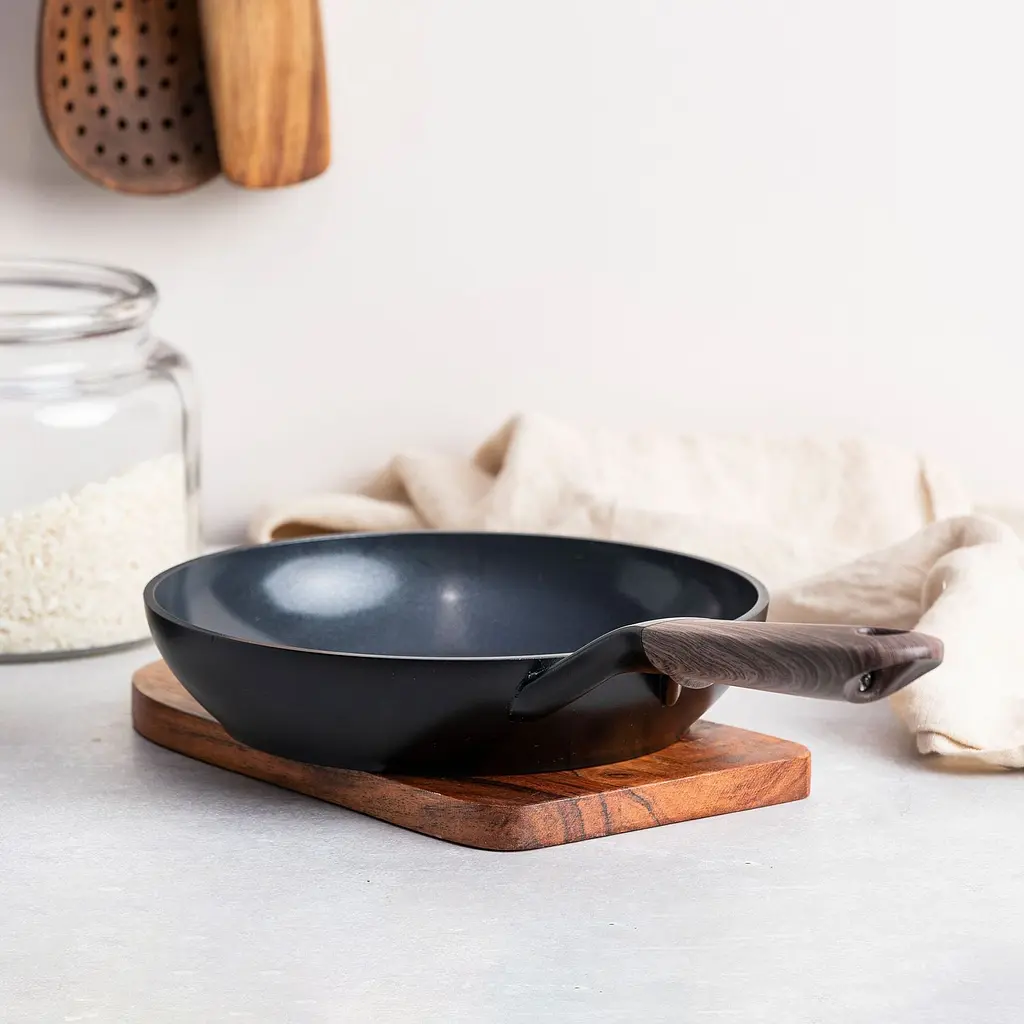Сковорода GreenPan Eco Smartshape Darkwood 28 см (CC006442-001) - фото 4