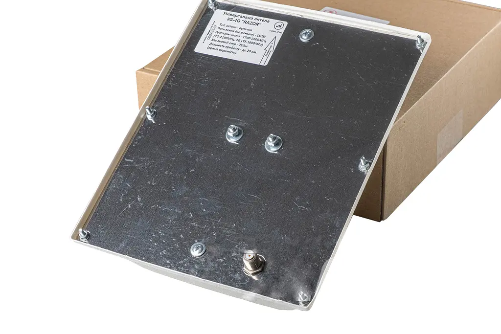 Панельна антена Razor 3G/4G 15 dBi - фото 2