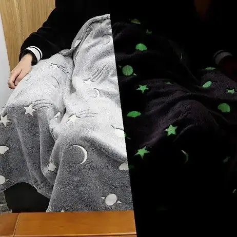 Дитячий що світяться плед із зірками 120×150 см Magic Blanket м'який матеріал мікрофібра Сірий  - фото 3