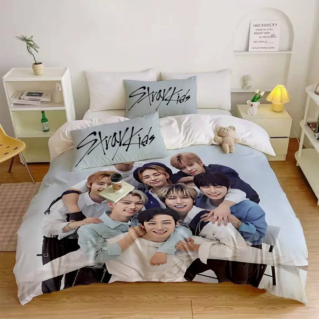 Постільна білизна 3D полуторна з мікросатину Stray Kids 31411 150х215 см 50х70 см