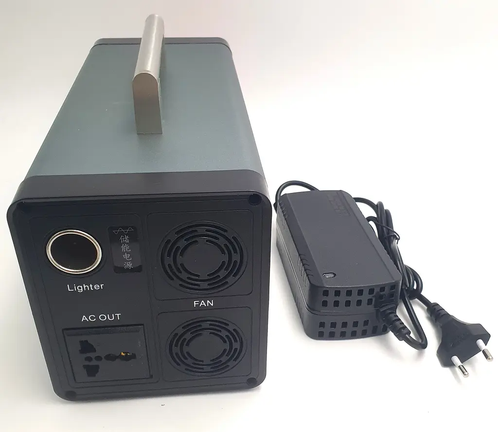 Акумуляторний інвертор-перетворювач напруги 400 Вт 96000 mAh Power Bank з розеткою 220 V та 12 V, зарядна станція Yachu 350.4 Wh 12,8 V/24 Ah/400 W - фото 2