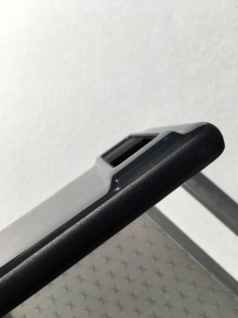 Оригінальний протиударний чохол Tech21 Evo Check для Google Pixel 6a Smokey Black (T21-9488) - фото 10