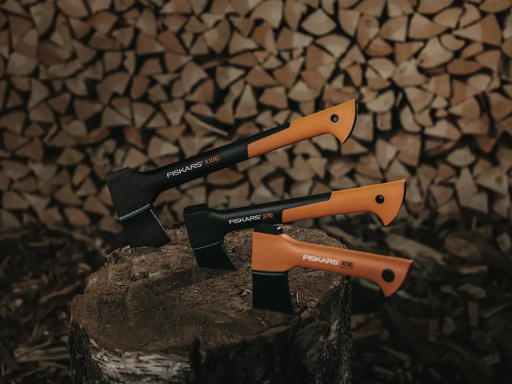 Сокира Fiskars туристична X7 35.4см 640 г (1015618) - фото 9
