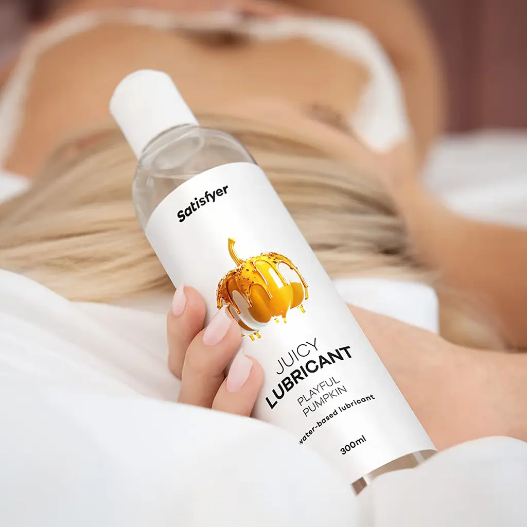 Лубрикант на водній основі Satisfyer Juicy Lubricant Playful Pumpkin water based 300 мл - фото 7