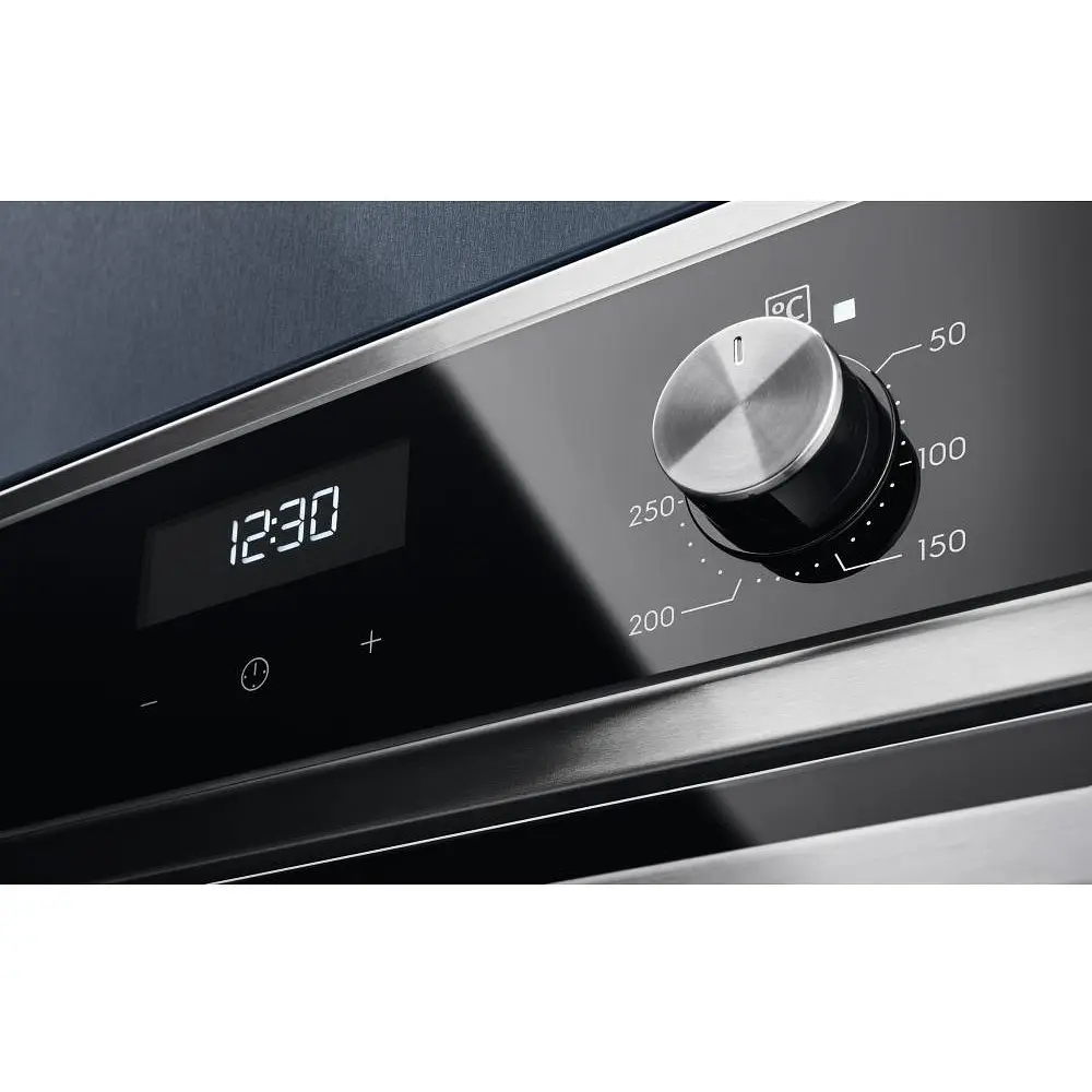 Духовка електрична Electrolux EOD5H70BX - фото 3