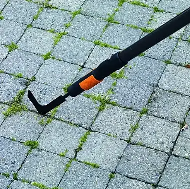 Сапка для прибирання трави, моху та бур'янів між плиткою Fiskars QuikFit 136521 (1000687) (насадка) - фото 3