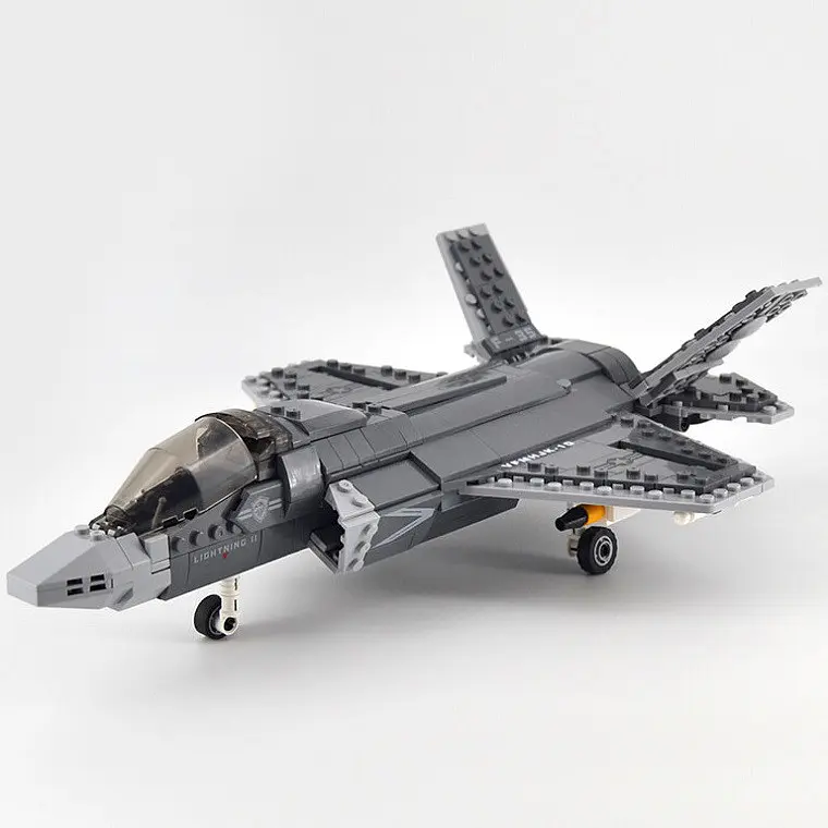 Конструктор XingBao Винищувач F-35 Fighter 646 Деталей - фото 2