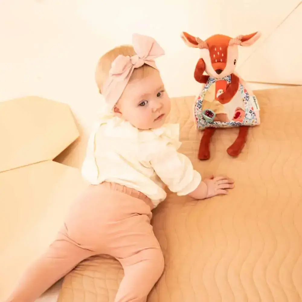Розвиваюча іграшка з дзеркалом Lilliputiens Peekaboo Оленя Стелла (83551) - фото 4