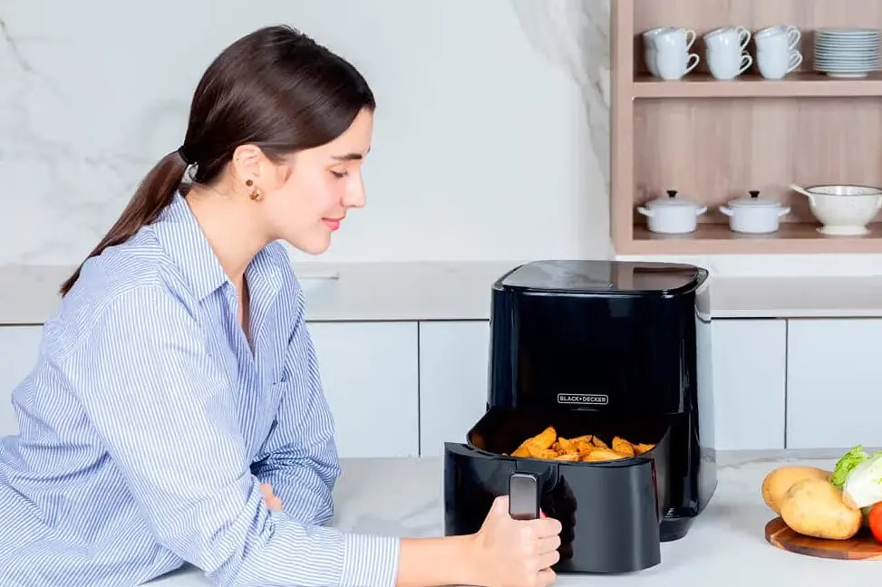 Мультипечь Black Decker BXAF5000E - фото 4
