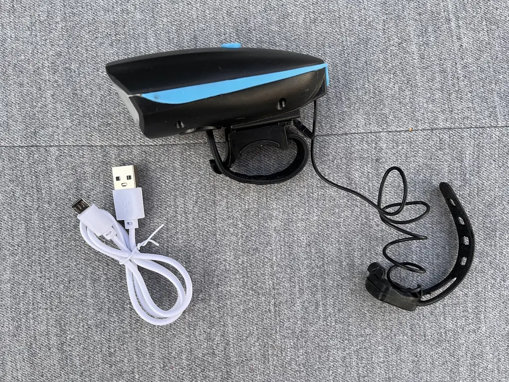 Вело фара та велосипедний сигнал на виносній кнопці Bike Light 7588 акумуляторний велоліхтар micro-USB - фото 10