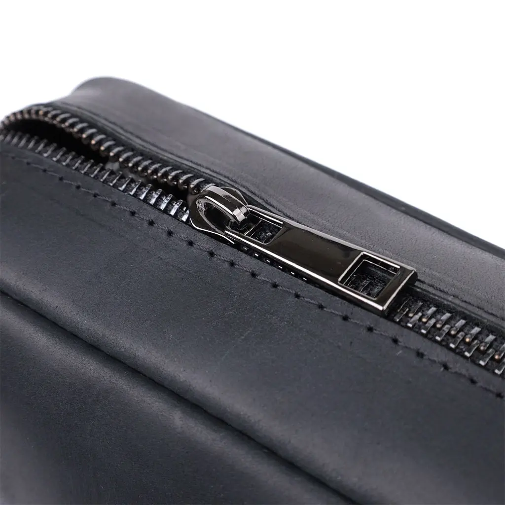 Чоловіча сумка через плече з матової шкіри Shvigel 22848 чорна - фото 6