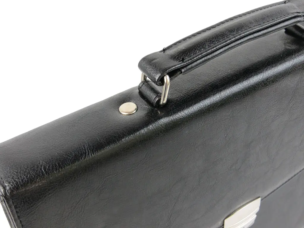 Невеликий чоловічий портфель зі штучної шкіри Exclusive, Україна чорний - фото 7