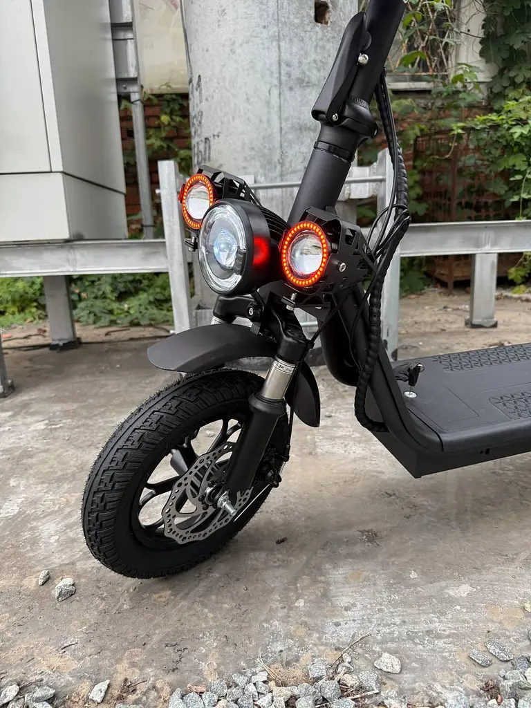 Электросамокат с сиденьем 14 дюймов GIANT ZEN U12 MAX (800W, 48V, 15Ah) с кофром-багажником Черный - фото 5