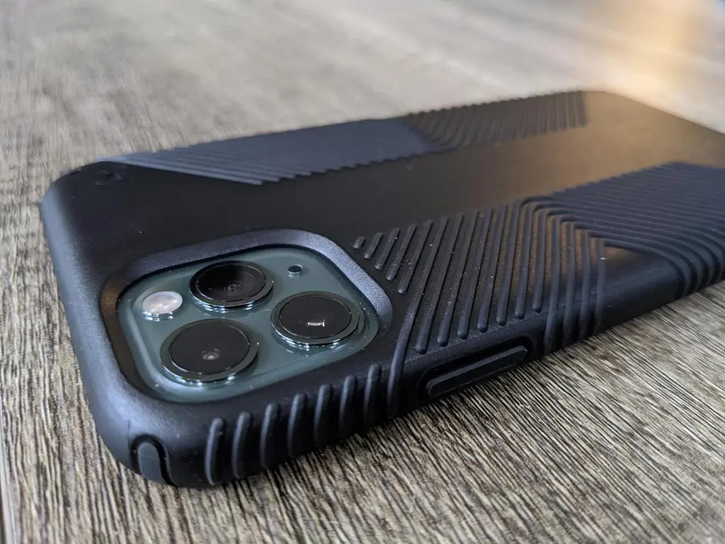 Чохол протиударний з антимікробним покриттям Speck Presidio Grip 129892-1050 для iPhone 11 Pro (5.8") Black - фото 2