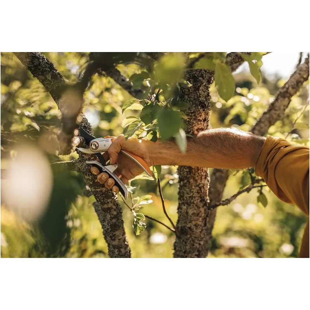 Площинний секатор Fiskars Plus P751 суцільнометалевий (1057172) - фото 3