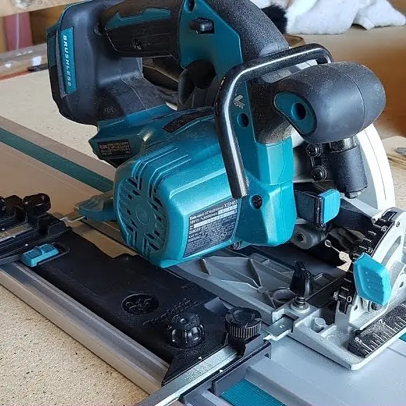 Адптер для використання направляючої шини з Makita DHS630, DHS710, HS7101, HS6101, 4350CT, 4350FCT, 4351CT, 4351FCT, DJV180, DJV181, DJV182, JV001G (197252-3) - фото 7