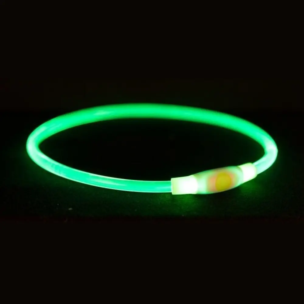 Нашийник для собак Trixie Flash Light Ring USB миготливий силіконовий S–M 40 см/8 мм зелений - фото 3