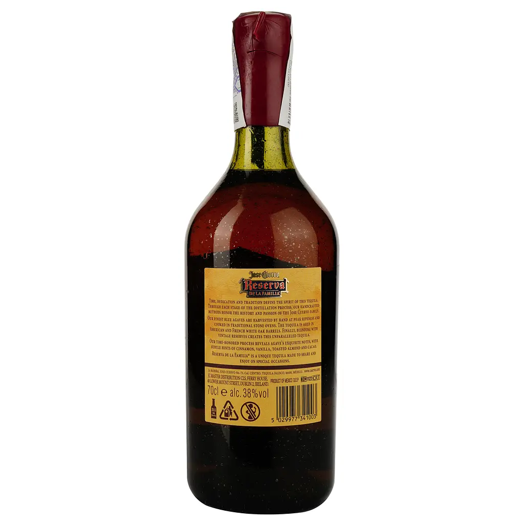 Текила Jose Cuervo Reserva de la Familia 100% Agave 38% 0.7 л в подарочной упаковке - фото 2