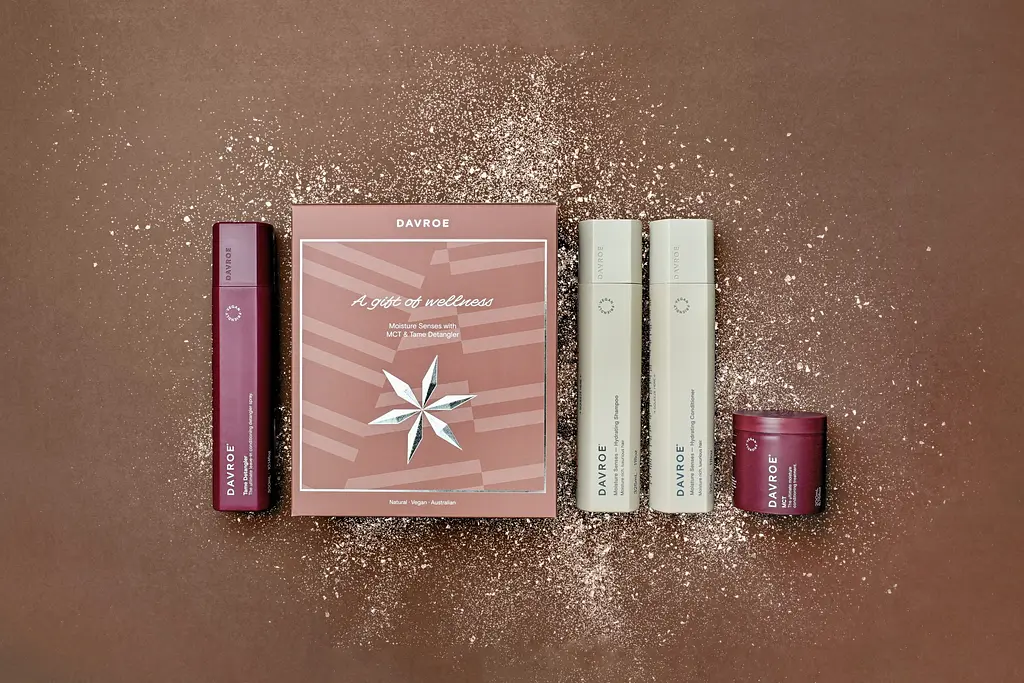 Набір Зволоження для догляду за волоссям Moisture Senses Christmas Quad Pack Davroe 325 мл/325 мл/200 мл/300 мл - фото 4