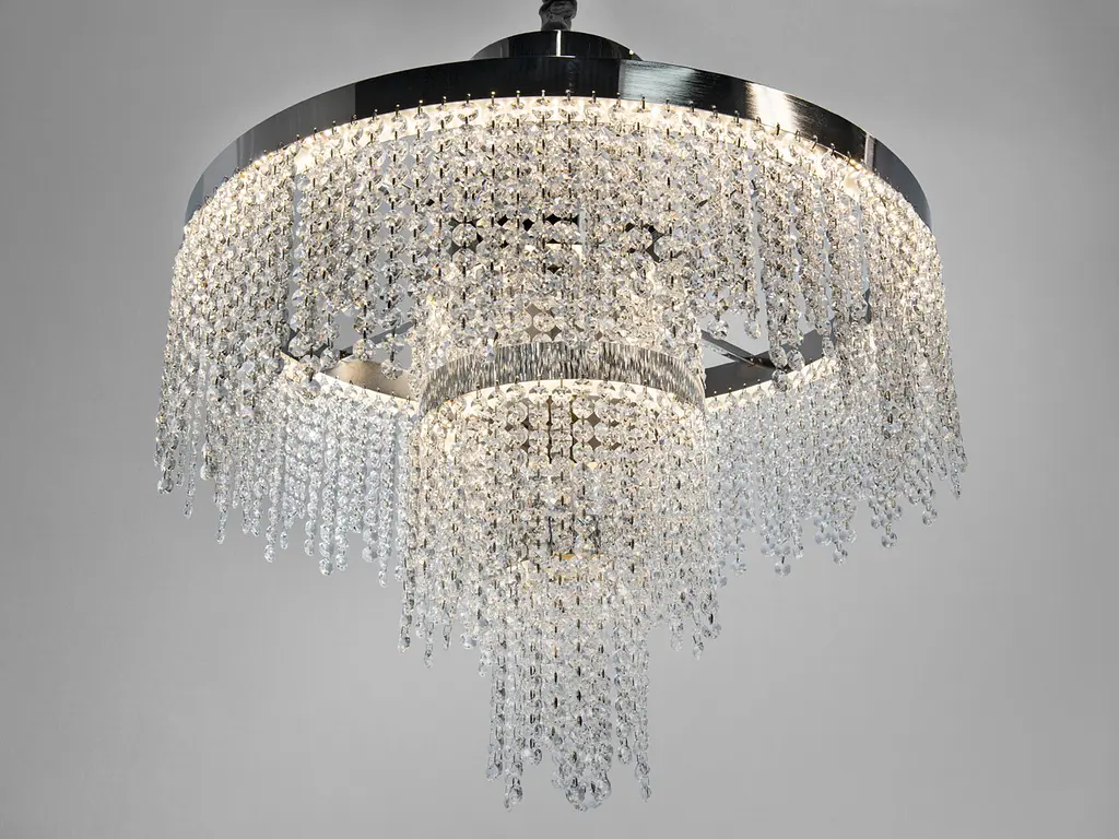 Підвісна кришталева люстра Diasha 376-600CH LED-модель, 125 Вт, діаметр 59 см з ефектним каскадом кристалів - фото 3