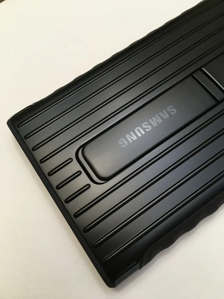 Чохол оригінальний із підставкою Protective Standing Cover EF-RN970CBEGRU для Samsung Galaxy Note 10 (6.3") Black - фото 6