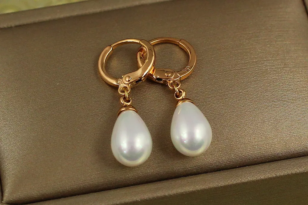 Сережки підвіски Xuping Jewelry крапельки з перлами 2,9 см золотисті - фото 2