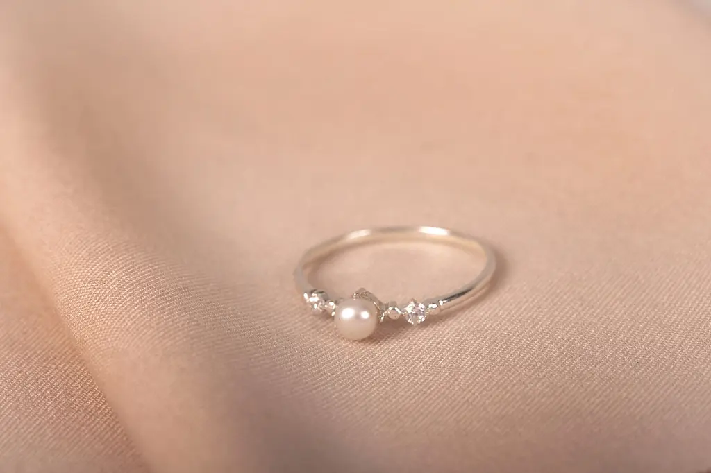 Каблучка з білого золота з жемчугом 18 K-0006 - фото 3