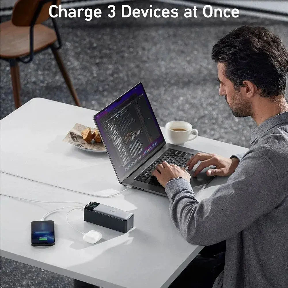 Універсальна мобільна батарея Anker PowerCore 737 GaNPrime 24000 mAh 140W Black (A1289011) - фото 4
