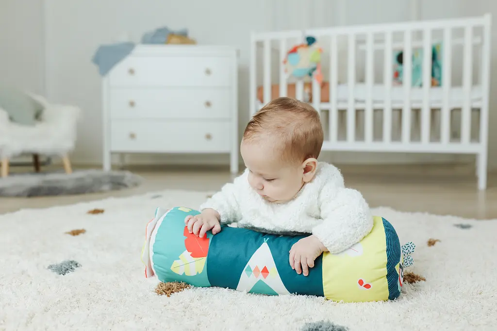 Розвиваючий валик для повзання Miniland Crawling Roller (97331) - фото 8