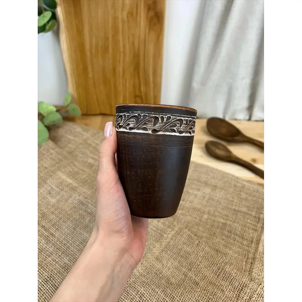 Склянка 0.4 літра керамічна (глиняна) різьблена Ангоб - фото 2