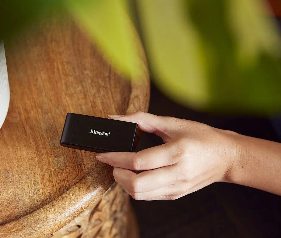 Накопитель внешний SSD Portable USB-С Kingston SXS-1000, 1TB Black - фото 4