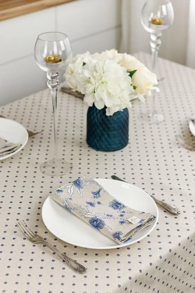 Скатерть Прованс Хозяйка Цветы 180х136 см синяя (31564) - фото 2