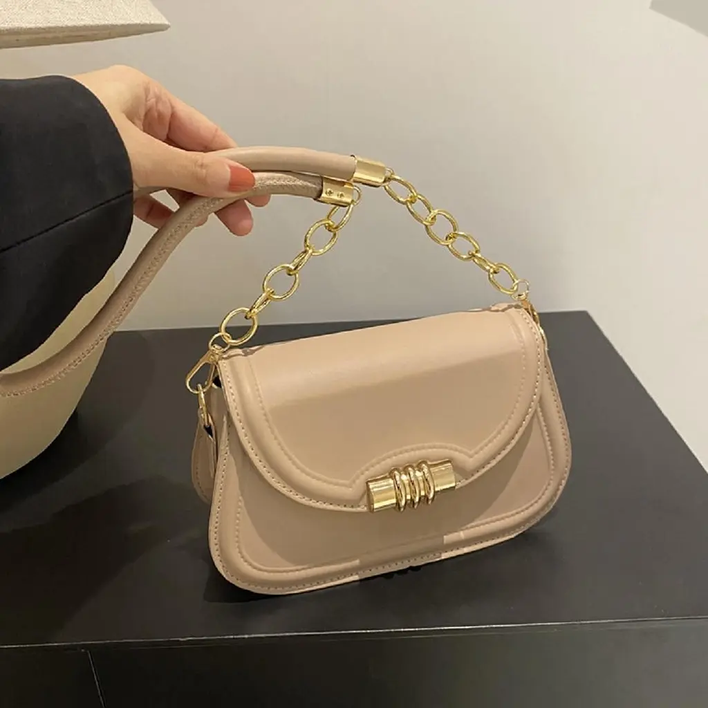 Сумочка через плече каркасна із клапаном Lilly P4-8420B біж - фото 3