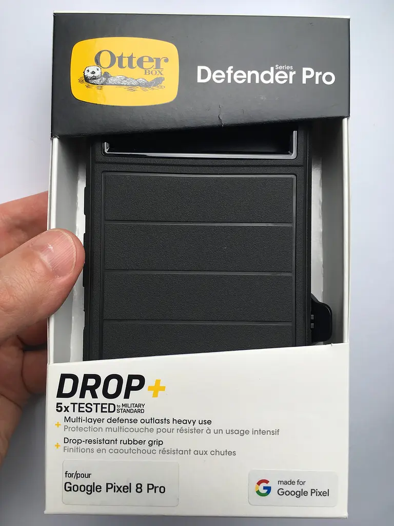 Чехол противоударный с клипсой OtterBox Defender Pro для Google Pixel 8 Pro (6.7") Black 77-94220 - фото 2