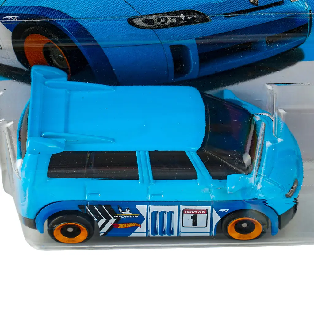 Базовая машинка Hot Wheels HW Starting Grid Renault Espace F1 голубая (5785) JJJ60-N521 - фото 2