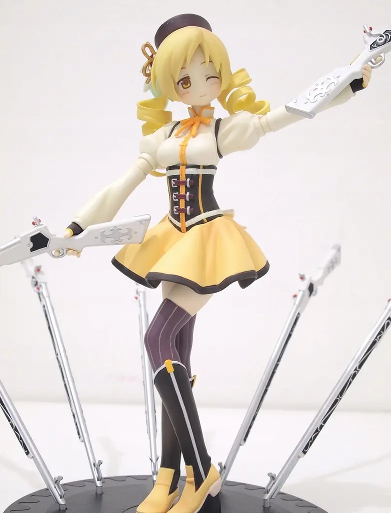 Фігурка Banpresto Дівчинка-чарівниця Мадока Мамі Томое Puella Magi Madoka Magica Mami Tomoe 16 см B MM MT C 16 - фото 5