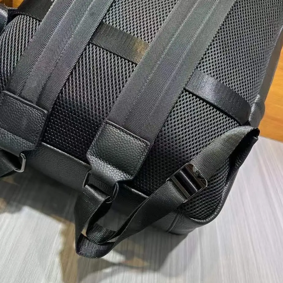 Рюкзак чоловічий шкіряний міський для ноутбука та документів Tiding Bag 13292 чорний - фото 4