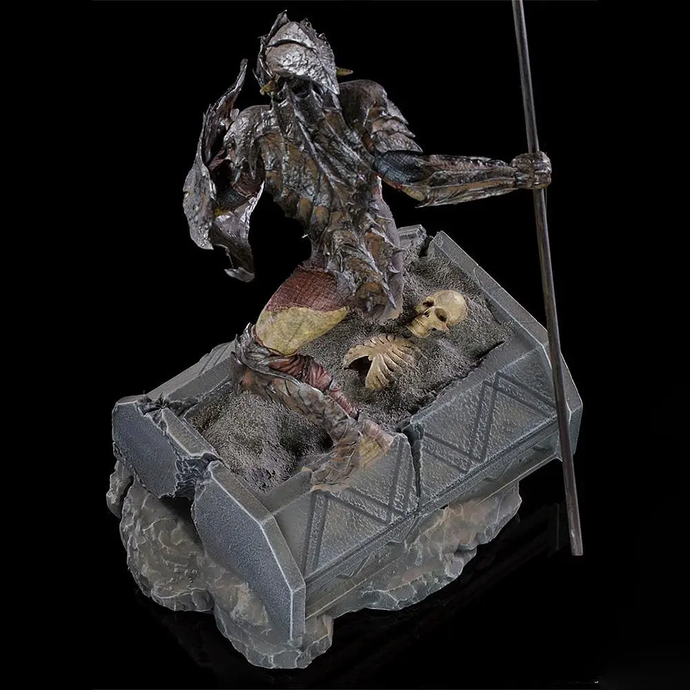 Статуетка LORD OF THE RINGS Armored Orc Art Scale 1/10 (Володар перснів) - фото 8
