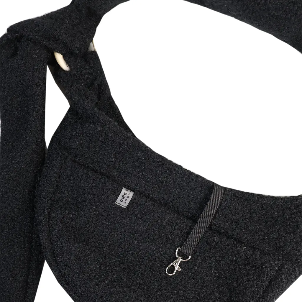 Слінг сумка переноска через плече для тварин собак котів дрібних порід до 6 кг ремінцем із кишенею dogs bomba чорний  - фото 4