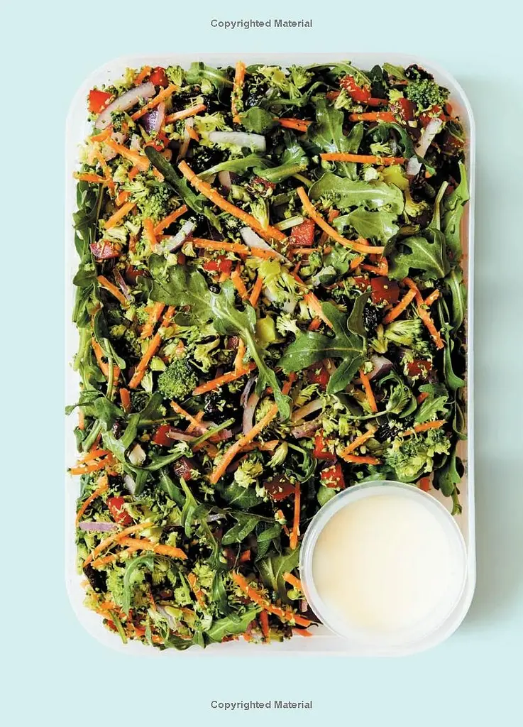 The 5-Minute Salad Lunchbox. Happy, healthy and speedy salads to make in minutes - фото 6