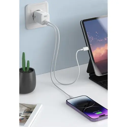 Мережевий зарядний пристрій XO CE07EU PD 35W GaN lamp display fast Charger with TYPE-C cable білий - фото 2