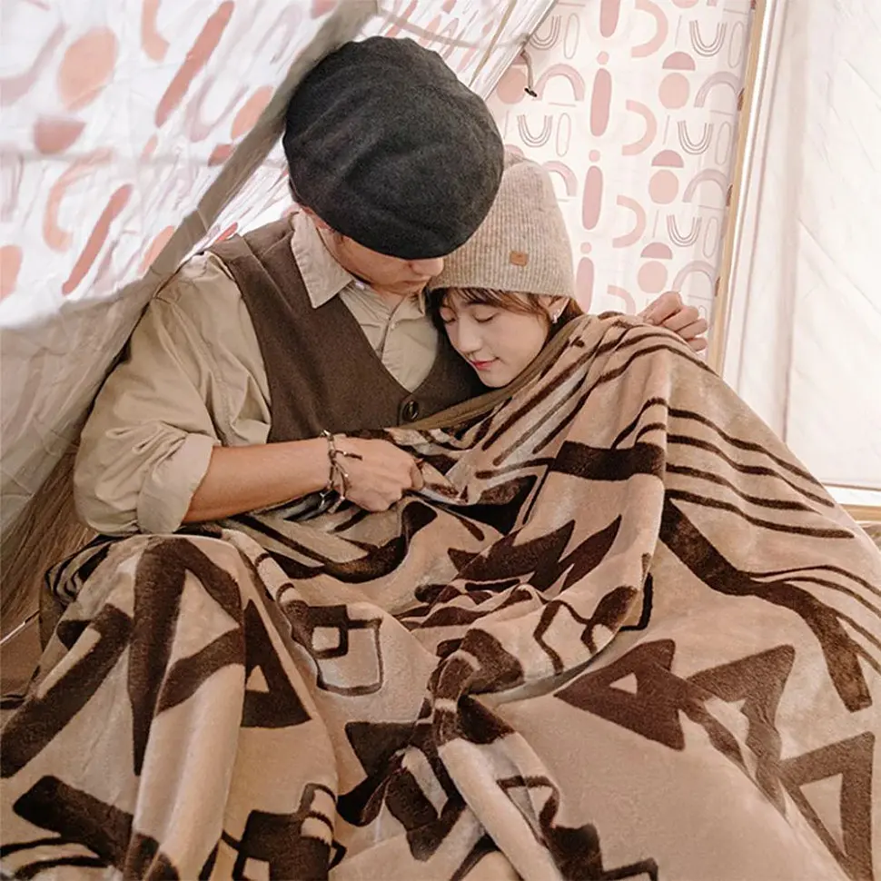 Одеяло огнеупорное Naturehike CNH22JU017 бежевое с рисунком - фото 3